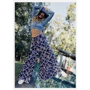 NWOT Free People Intimately Wide Leg Floral Lounge Pants Size Large